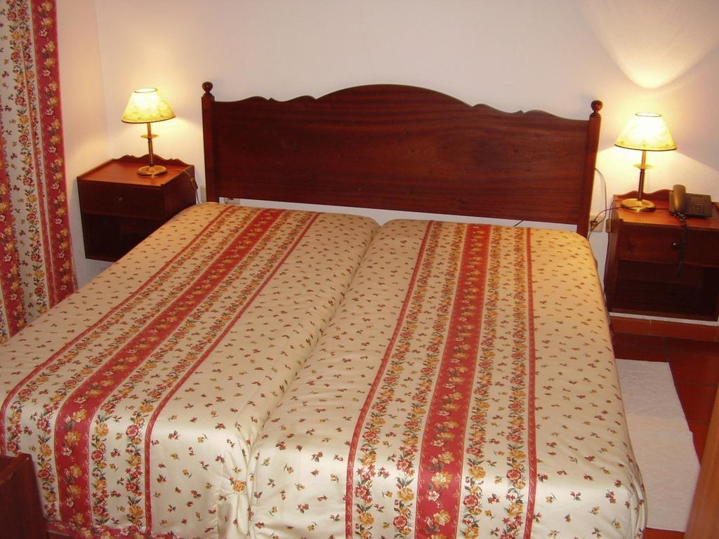 Hotel Das Termas Монфортинью Экстерьер фото